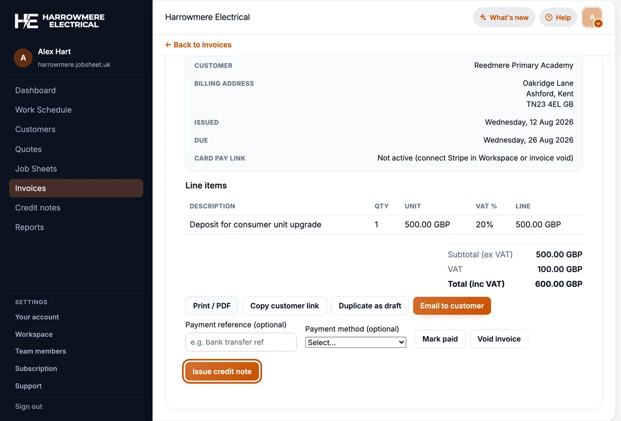 Invoice with Issue credit note on a computer